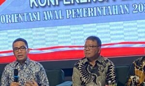 Konferensi Pers Wali Kota Samarinda, Andi Harun, di Anjungan Karangmumus Balaikota Samarinda, Minggu (16/2/2025).