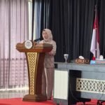 Melalui juru bicaranya, Hj Muliati, Fraksi Golkar menyampaikan pandangan umum terhadap nota penjelasan Wali Kota atas Rancangan Peraturan Daerah (Raperda) tentang Pertanggungjawaban Pelaksanaan APBD 2024.