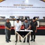 DPRD Kota Balikpapan mendorong percepatan pembangunan infrastruktur melalui penyesuaian KUA-PPAS 2025. Rapat Paripurna digelar Senin (11/8/2025) di Gedung Parkir Klandasan.