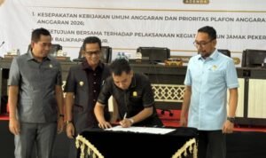 Kesepakatan pembangunan RS Balikpapan Timur diformalkan melalui penandatanganan dalam Rapat Paripurna ke-25 pada Rabu 13 Agustus 2025.