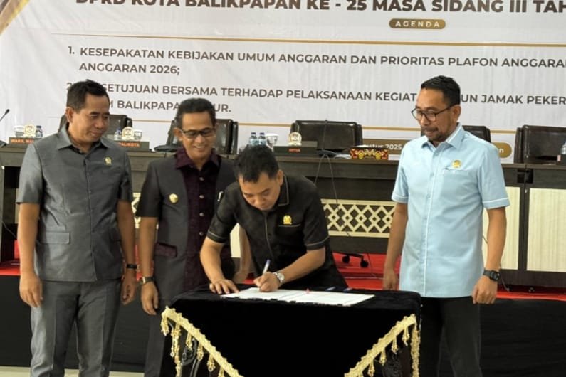 Kesepakatan pembangunan RS Balikpapan Timur diformalkan melalui penandatanganan dalam Rapat Paripurna ke-25 pada Rabu 13 Agustus 2025.