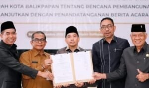 Rapat Paripurna ke-23 Masa Sidang III Tahun Sidang 2024/2025, di Gedung Parkir Kelandasan.