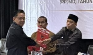 Fraksi PDI Perjuangan sampaikan pandangan umum fraksi.