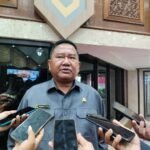 Ketua DPRD Kalimantan Timur, Ekti Imanuel