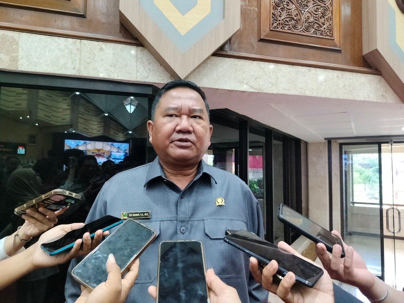 Ketua DPRD Kalimantan Timur, Ekti Imanuel