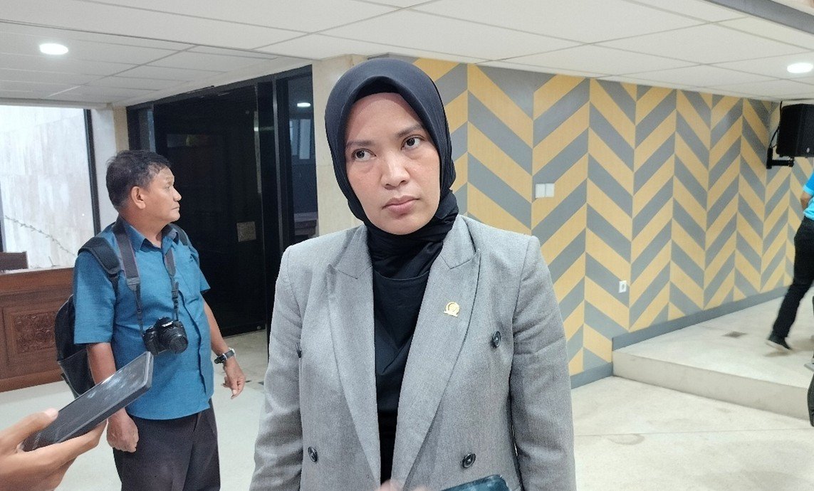 Wakil Ketua DPRD Kaltim, Yenni Eviliana