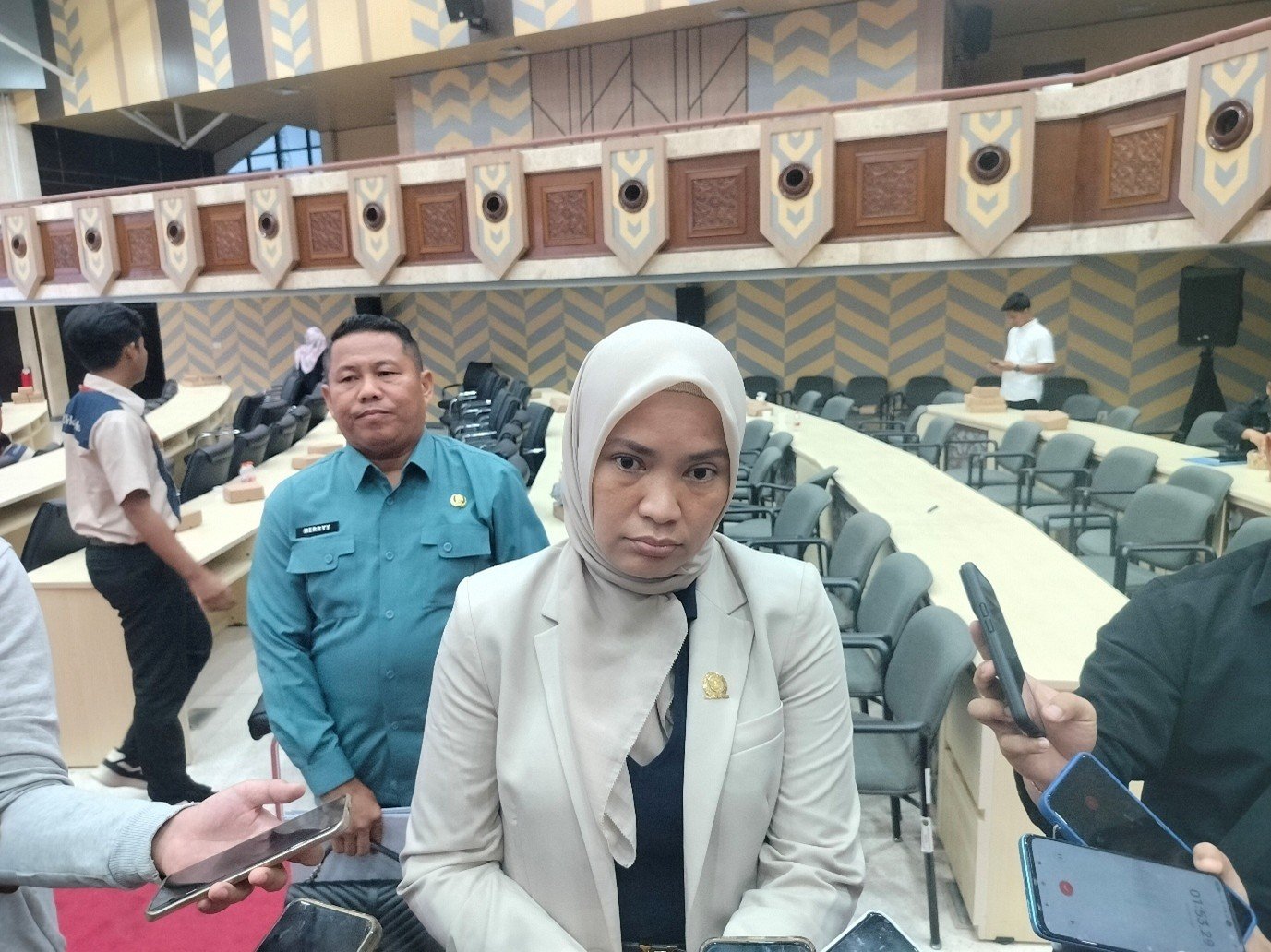 Wakil Ketua DPRD Kaltim, Yenni Eviliana