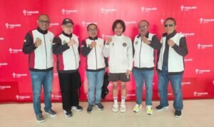 Tim Monev KONI bersama Dispora Kaltim saat mengunjungi atlet di SEA Games Thailand. Tim Monev KONI bersama Dispora Kaltim saat mengunjungi atlet di SEA Games Thailand.