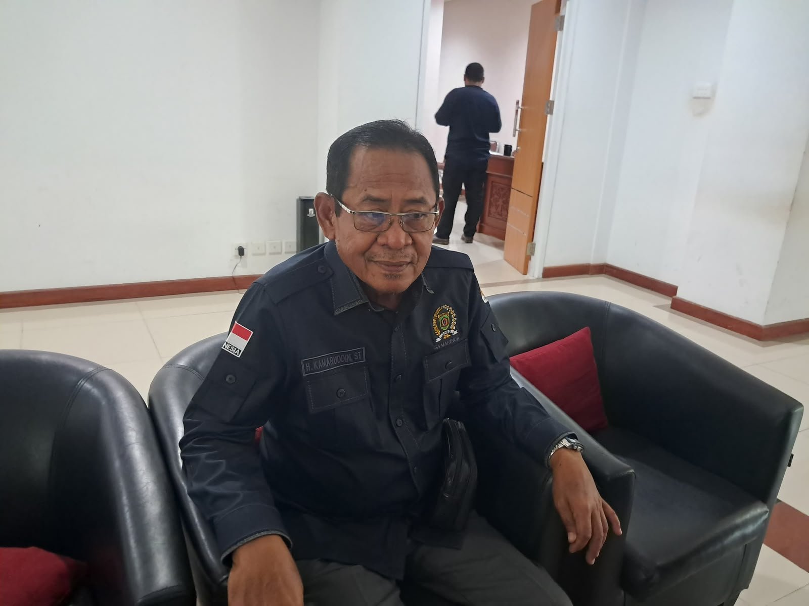Anggota DPRD, Kamaruddin memberikan pandangan terkait Ranperda Kebakaran Samarinda