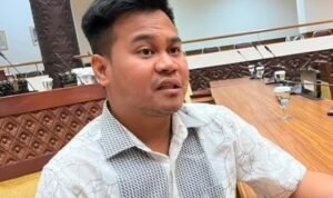 Anggota Komisi III DPRD Kota Samarinda, Romadhony Putra Pratama saat diwawancarai terkait Pengembangan Teras Samarinda Anggota Komisi III DPRD Kota Samarinda, Romadhony Putra Pratama saat diwawancarai terkait Pengembangan Teras Samarinda