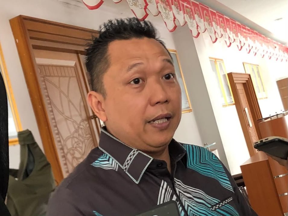 Ketua Komisi III DPRD Samarinda, Deni Hakim Anwar Saat diwawancarai terkait Fasilitas pendukung Rumah Sakit
