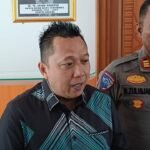 Ketua Komisi III DPRD Samarinda, Deni Hakim Anwar berpendapat Jalan Pusaka dibatasi 8 ton dalam RDP